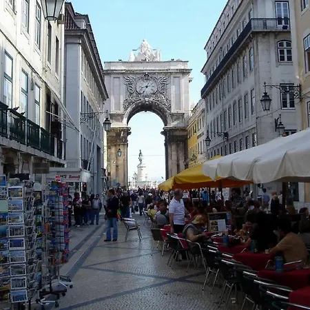 シティ センター ゲストハウス 2*